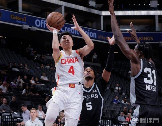 篮球火箭球迷热议球队新战术布置